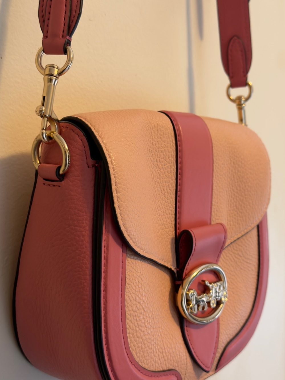 Authentic Coach Georgie Saddle Bag In Colorblock Faded Blush Taffy -model C8296 - Picture 8 of 16